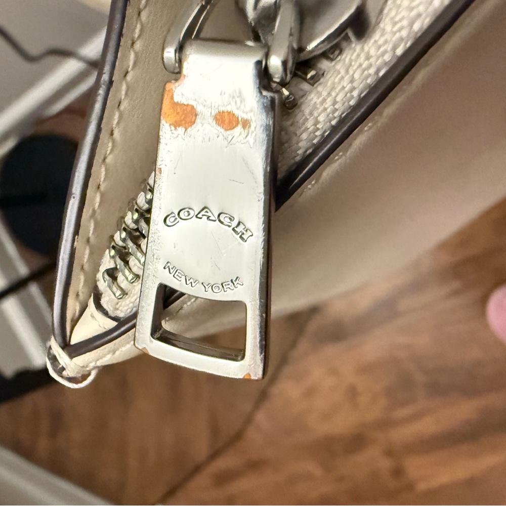 🤍🧸 Coach Large Nina Tote - Cream Color 🤍🧸 - Picture 7 of 14